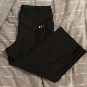 Nike Dri Fit cropped workout pants